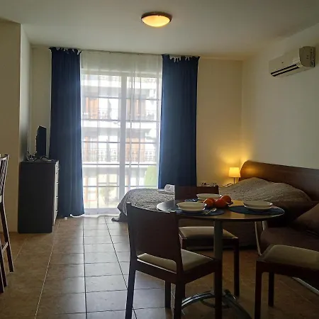 Morski Far Lighthouse-bastet Bs *