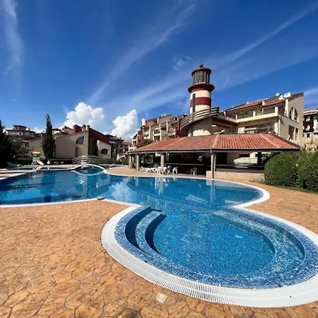 Morski Far Lighthouse-bastet Bs